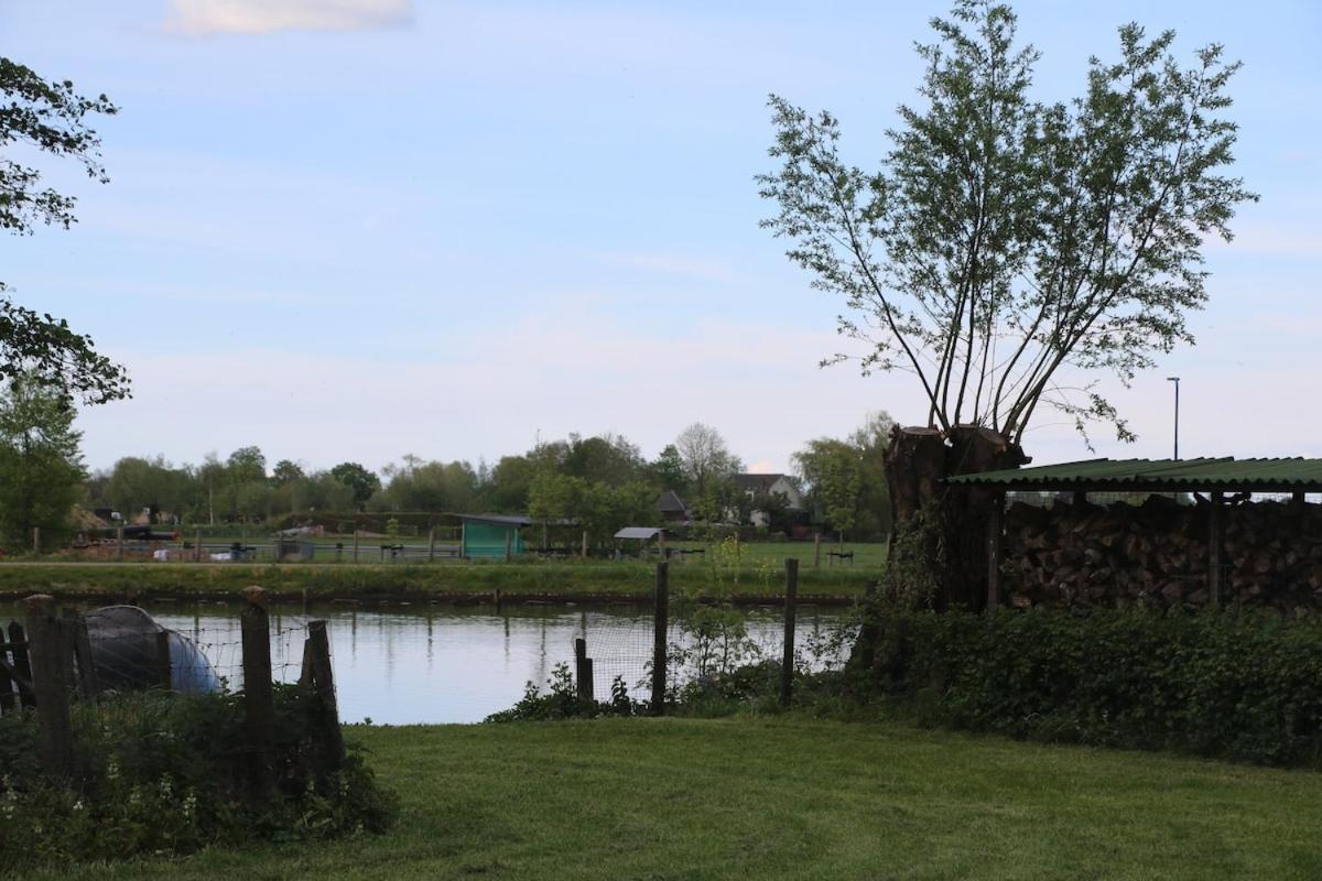 Rural Chalet Aan De Vecht Near Amsterdam Nigtevecht Exterior foto